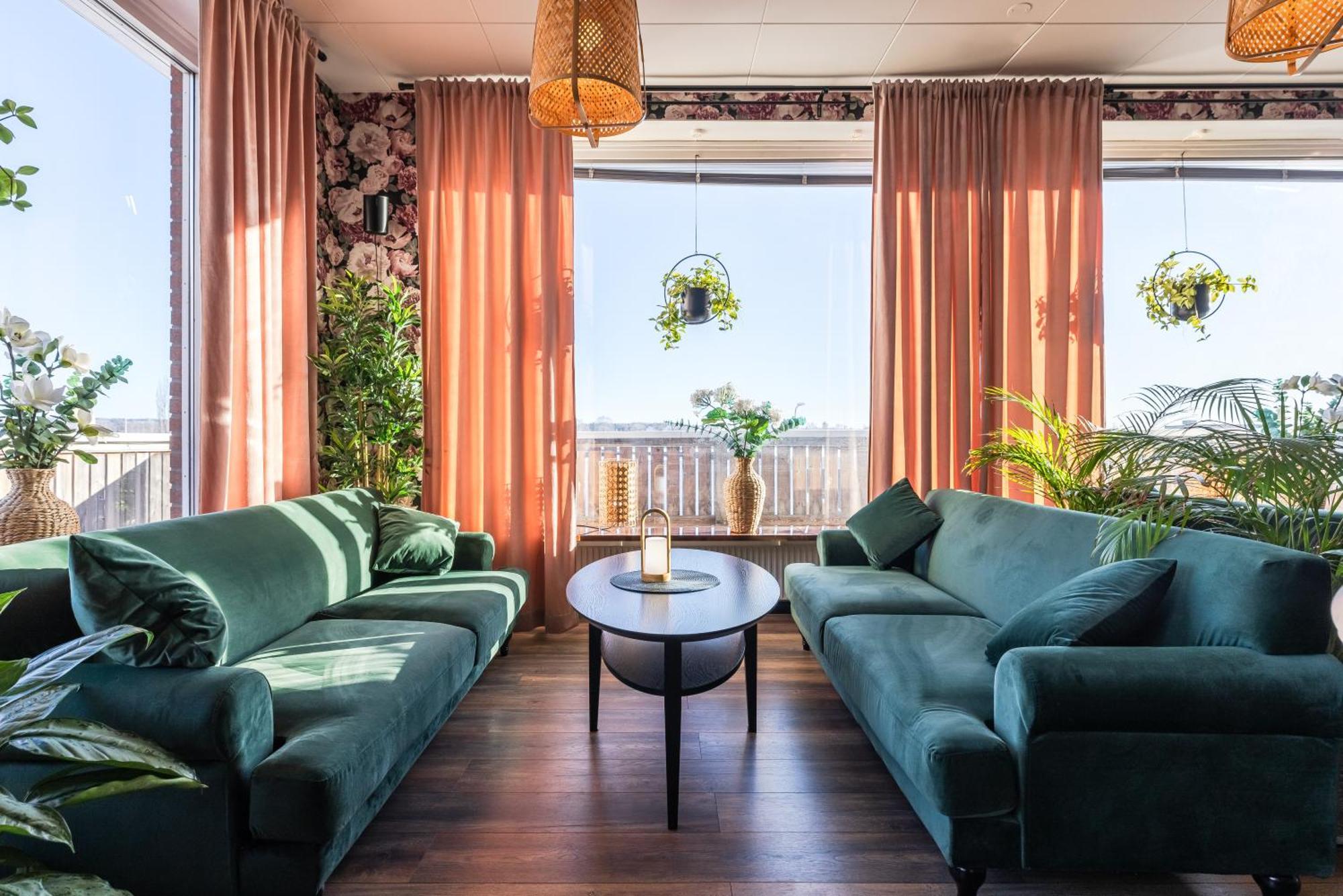 Hotell Kung Goesta By First Mora Buitenkant foto