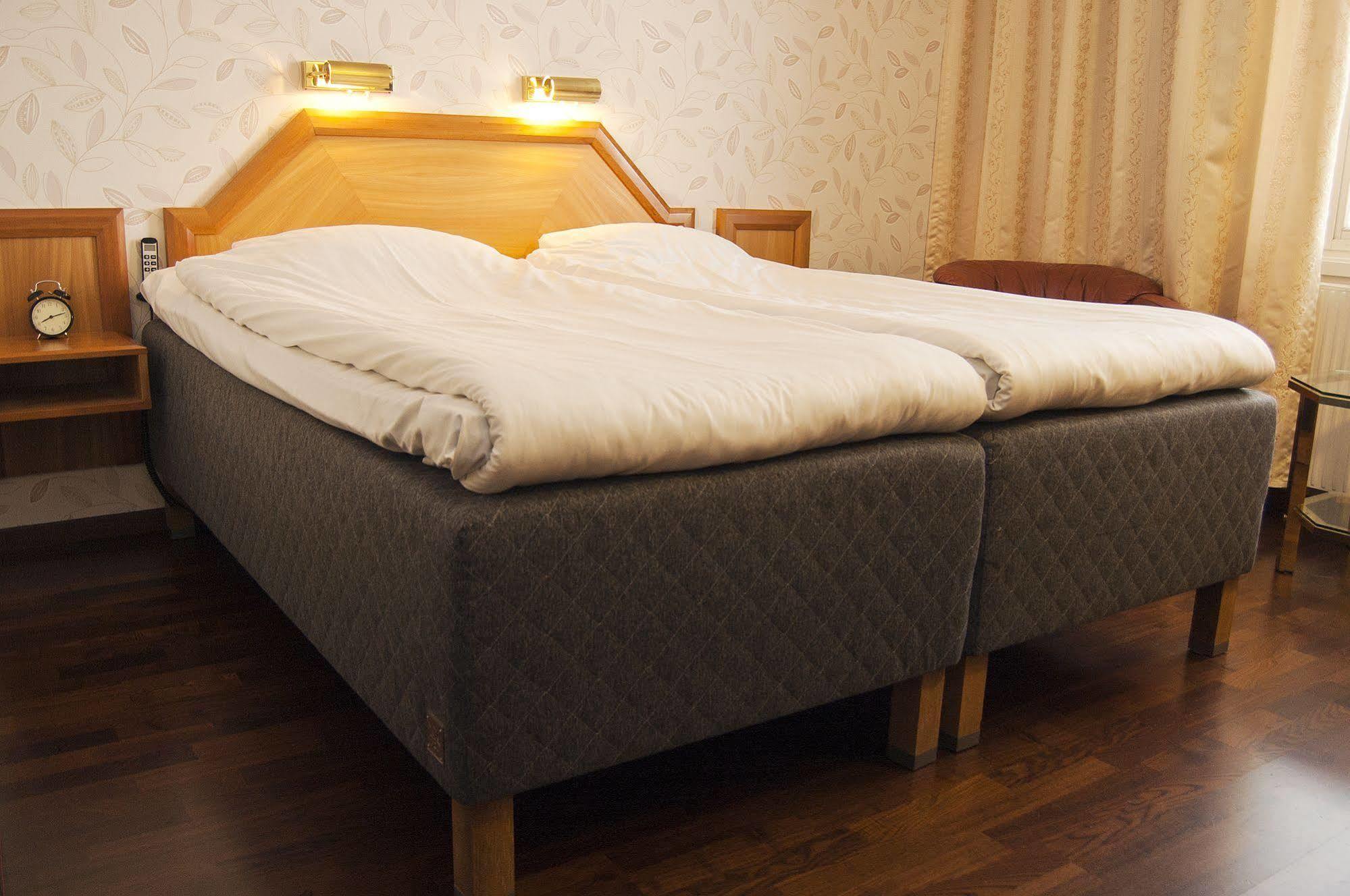 Hotell Kung Goesta By First Mora Buitenkant foto