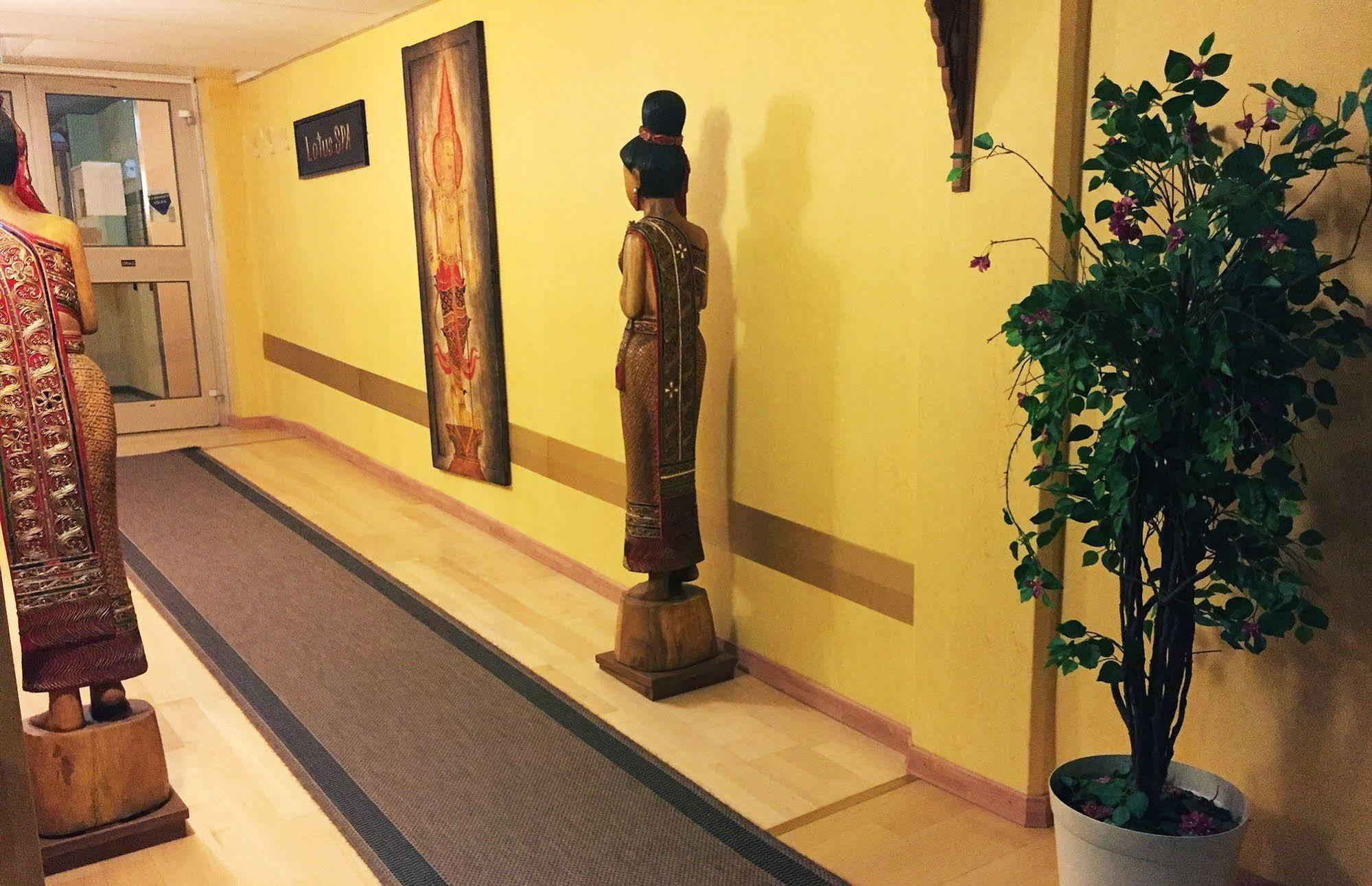Hotell Kung Goesta By First Mora Buitenkant foto